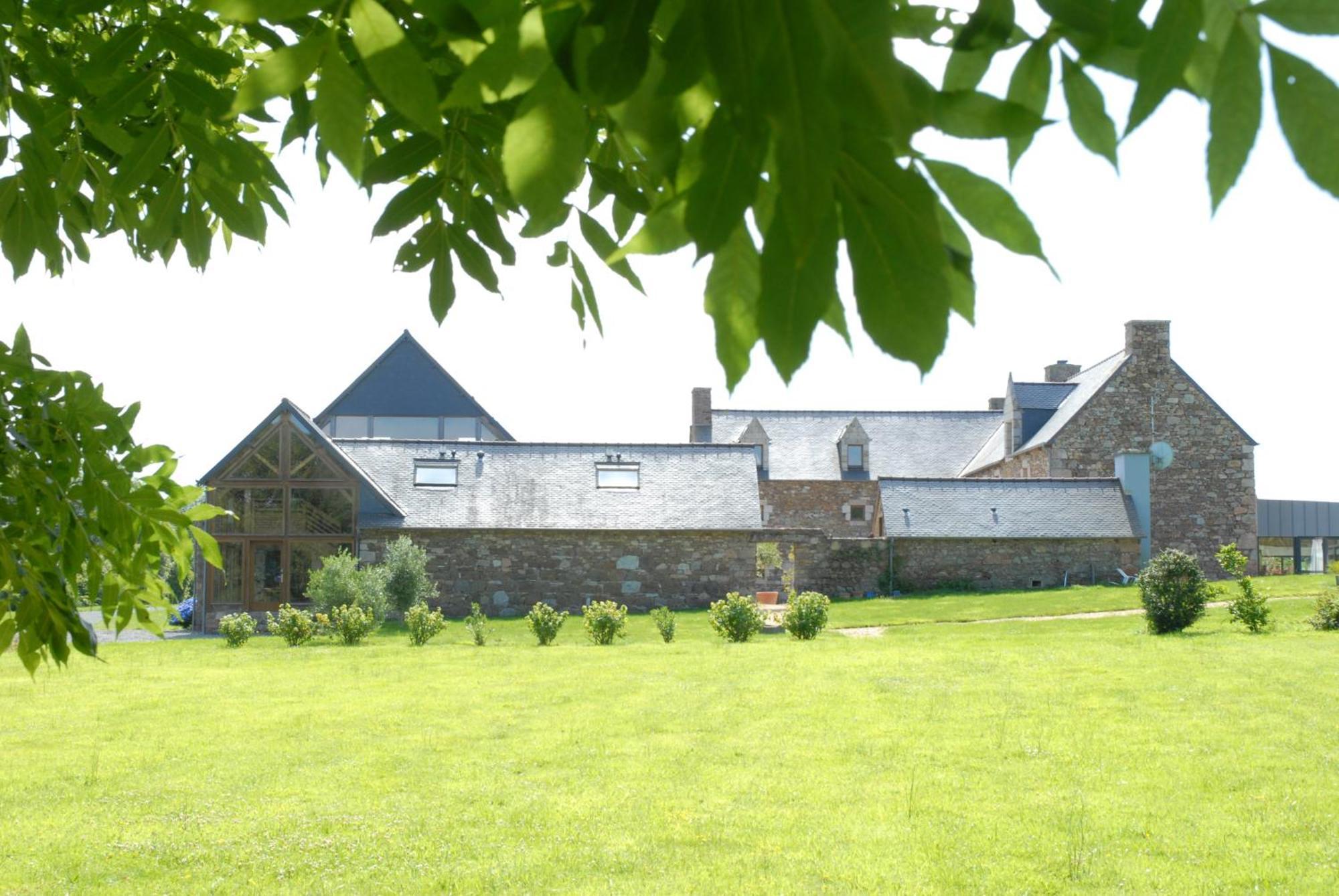 Hotel Domaine De Kermodest Quemper-Guézennec Exteriér fotografie